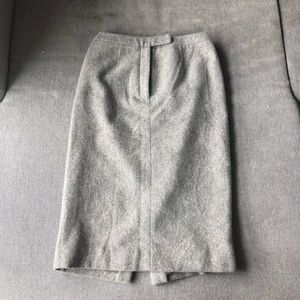 (115) Ralph Lauren Grey Pencil Skirt
